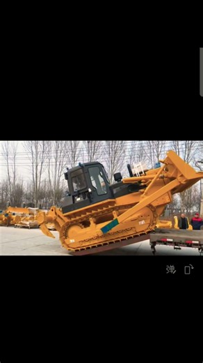 How Professionals Load a Massive Bulldozer Onto a Truck Safely | Extreme Heavy Equipment Skills