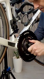 Time to assemble and install the @rotorbike INspider Road on my bike, by @cyclingdomestique 🚴‍♂️ The INspider Road is a very versatile power meter that allows you to combine round or oval chainrings, in different sizes, with aluminum or carbon cranks, from 150 to 175mm. - Aldhu Carbon: 155mm, 165mm, 170mm, 172,5mm and 175mm. - Aldhu (aluminium): 150mm, 155mm, 160mm, 165mm, 167,5mm, 170mm, 172.5mm, 175mm. Due to its modular format, you can create the best combination that best suits your needs. 