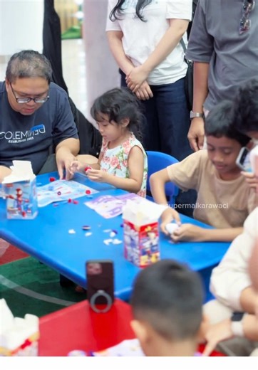 ⚡️ Speed Assembly Challenge berlangsung seru! ⚡️ Keseruan terlihat dari fokus, adu kecepatan, dan ekspresi antusias para peserta saat merakit action figure favorit mereka 🦸‍♂️🦹‍♀️ Anak-anak sampai terpacu menyelesaikan tantangan secepat mungkin siapa paling cepat, dia juaranya! Terima kasih untuk semua yang sudah ikut meramaikan event Marvel Super Heroes vs Villains. Kira-kira hero atau villain favorit kamu siapa, nih? 👀 📍 Supermal Karawaci #SpeedAssemblyChallenge #MarvelSuperHeroesVsVillain