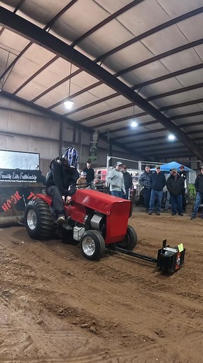 11K views · 98 reactions | Watch those wheels turn!! #gardentractor #tractorpulling #red #lebanonmissouri | Pulling with Garden Tractors | Facebook