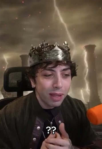 Carré: A Versatile Design Element