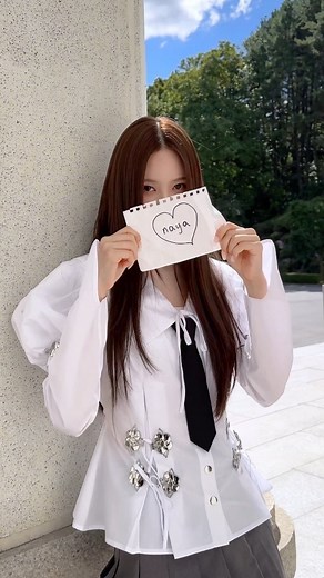 izna (이즈나) | POV: ice princess's secret moment 🧊🤍 #izna #이즈나 #BANGJEEMIN #방지민 | Instagram