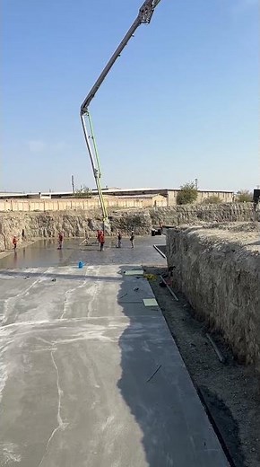 Blinding Concrete Pouring Process #BlindingConcrete #ConcreteBase #FoundationPreparation