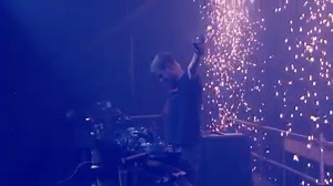 Oh yes I live for that energy! Click here if you agree 👉 ArminvanBuurenTop100.lnk.to/PLFO | Armin van Buuren