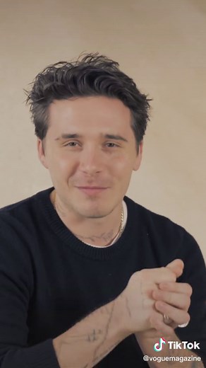 Brooklyn and Nicola Peltz Beckham Play Cake or Fake?