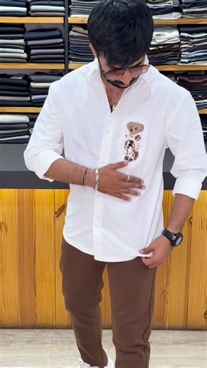 JEANS CLUB JAMNGAR on Instagram: "🔥NEW PREMIUM PAIR 🔥 BOOK NOW - 95 37 35 12 12 CASH ON DELIVERY NOT AVAILABLE❌ FAB - COTTAN IMP FIT - RELAX FIT SIZE - M TO 4XL LIMITED STOCK 😍😍😍 PRICE ~ DM ( BIG SIZE KA RATE PLUS RAHEGA) ✔️Smooth Imported Fabric ✔️Relaxed & Comfortable Wear ✔️Perfect for Everyday Styling (send screenshot of pic& size& parfect address city) -NOTES - MINOR SHADE WILL B COME DIFFERENT IN LIGHTING & REAL “SINDHI BROTHERS” #jeans #shirt #shirt #cottan#vantara jamnagaronlinemark