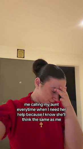 Niece Calls Aunt for Help - Always on the Same Page!
