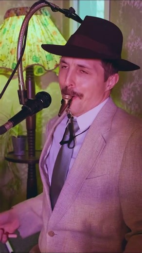 The Juke Revue "Sing Sing Sing"