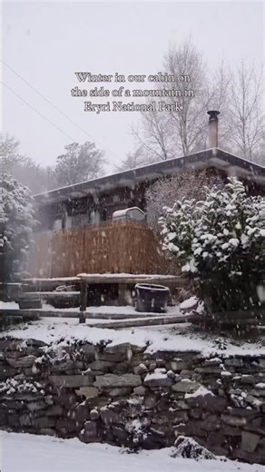 No Insulation 🥶 Snowy Winter at Our Off Grid Cabin In Wales 🏴󠁧󠁢󠁷󠁬󠁳󠁿 #offgridliving
