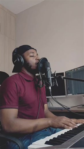 I'm pressing on the upward way - Music Worship
