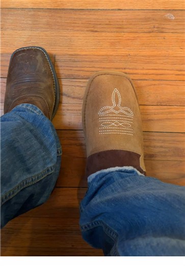 OOW Cowboy Boot Slippers Western House Slippers Shoes #tiktokshopcreatorpicks #tiktokshopjumpstartsale #newyearnewme #sloots #slipperboots