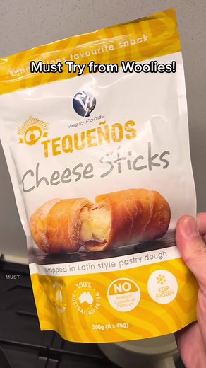 Venezuelan Cheese Sticks from Woolworths super yum and flaky! Easy to prep too just air fry! More content on my Tiktok with the same handle @adrianwidjy #viral #reel #reels #reelsinstagram #foodie #aesthetic #instafood #sydneyeats #sydney #instareels #placesinsydney #placesinsydneythatyoumustvisit #sydneyfood #australia #sydneyfoodies #woolies #woolworths #wooliesfinds #woolworthsfinds | adrianwidjy