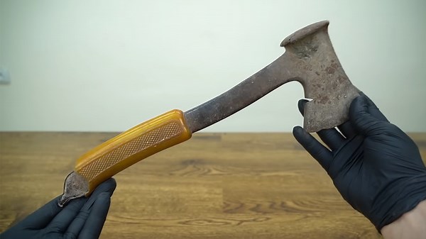 Way Revitalizes a Damaged Survival Axe