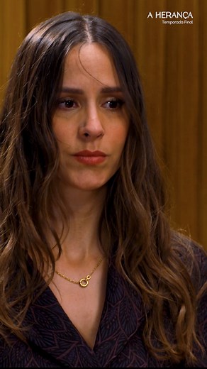 48K views · 2.5K reactions | Pilar deixa Vicente entre a espada e a parede… o que ela não sabe é que este esconde um segredo que vai mudar tudo! 﫣 | SIC | Facebook