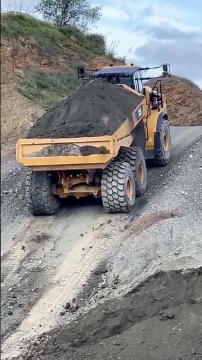 Watch This Truck Tackle a Steep Slope!