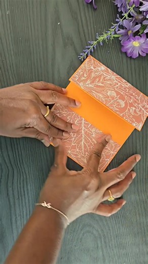 Learn how to create a beautiful handmade greeting card that can be customized for any occasion – birthdays, anniversaries, festivals, or just to share love and warm wishes. 💌 With just a few simple changes in colors, decorations, or text, this card design becomes perfect for any celebration. A thoughtful, creative, and personal way to make someone’s day special! 💖 🖌️ Materials: Basic craft paper, scissors, glue, colors, and your creativity 🌿 🎥 Easy step-by-step tutorial suitable for beginne