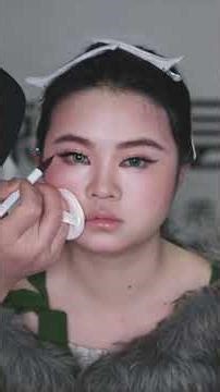 Learn Sun Protection Makeup Techniques at Guiyang Beauty School