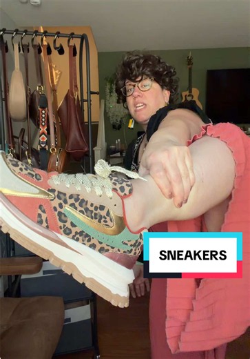 The Blowfish Malibu sneakers are quite comfortable. ##sneakers##blowfish##malibu##grandma##blowfishshoes