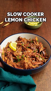🍋 Slow Cooker Lemon Chicken – Prep it in minutes and let your slow cooker work its magic! Perfect for busy days! 🐔 Recipe: 1 kg chicken breast, cubed 30 g corn flour 150 ml chicken stock 1 tbsp rice wine ½ lemon (juiced & zested) 50 ml reduced salt soy sauce 50 g honey 10 g garlic (pressed) 10 g ginger (pressed) ½ tsp chili flakes Black pepper to taste Garnish: sesame seeds, spring onions Instructions: 1️⃣ Place cubed chicken in your slow cooker. 2️⃣ Whisk all other ingredients (except garnish