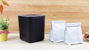 Sadnyy 51 Set Grease Container for Kitchen with 50 Foil Liners Disposable Grease Bags and 1 Black Storage Bin for Kitchen Bacon Cooking Oil Disposal to Stop Drains from Getting Clogged