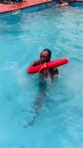 Running andJump in floating tube in cold pool 🏊‍♀️😂