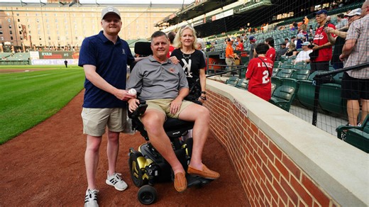 Former MLB Pitcher Jim Poole Dead At 57