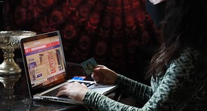 Compras online: Así puedes ahorrar dinero en tus adquisiciones por internet