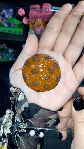 Making fake chocolate cookies with clay 🍪#clayart #viralvideo #shorts