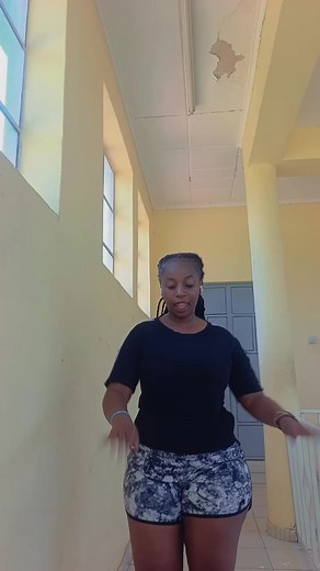 Atoti song — woman singing Atoti (Tashlee)