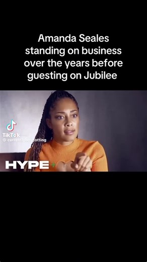 amandaseales on Instagram: "✊🏽❤️"