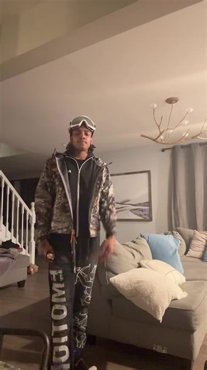 S4 (@shyy4_)’s videos with original sound - 4dy.wizz