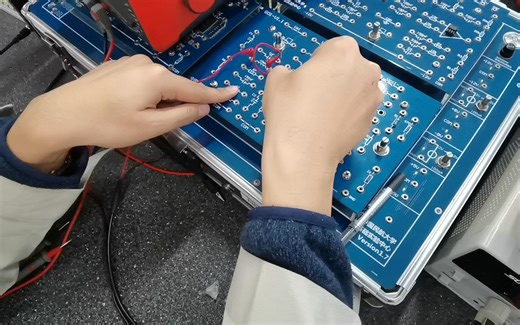 AC Experiment – How to observe the phase difference between U and I