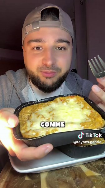 Des lasagnes pour ta perte de poids? On teste ça! ✅ Collaboration commerciale avec @Prozis_official On a la version poulet 🍗 et thon 🐟, j’avais pas vu mais il y a aussi une version classique au bœuf 🥩 🌟 Code -10% Prozis   kdo : REYNES Alors, ça vous tente? 💬 #degustation #prozis #lasagne #pertedepoids #mangersainement