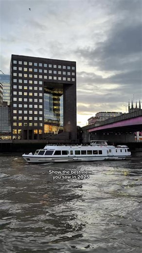 Nothing beats the gorgeous views of London from a TRS boat. ⛴️✨ #thamesriversightseeing #london #trs #visitlondon #thingstodoinlondon