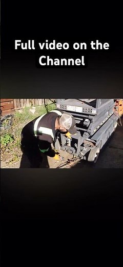 Release Brake Cylinder on Skyjack Scissor Lift #art #music #equipment #mechanic #vlog #fyp #machine