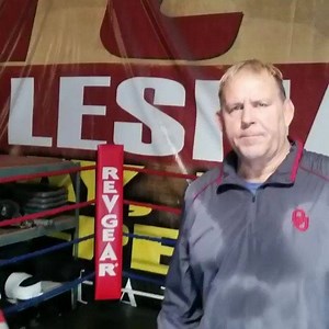 15 reactions | Leaping left hook. A great tool for runners. People who hit and run... - - - #leaping #lunging #boxing #tysonstyle #stxkickboxing #csw #mma #ufc #bjj #boxing #muaythai #kickboxing #jiujitsu #fitness #martialarts #wrestling #fight #grappling #karate #training #mixedmartialarts #judo #fighter #brazilianjiujitsu #gym #mmafighter #erikpaulson #sundayfunday #sunday #sundayvibes | CSW Fullerton | Facebook