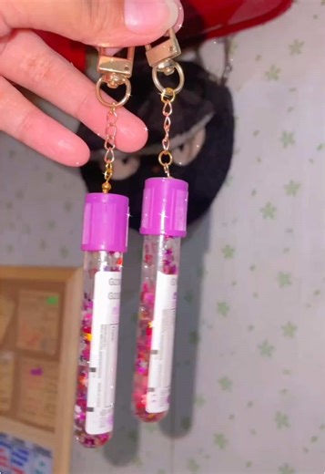 DIY Vacutainer Tube Keychain Tutorial for MedTech Students