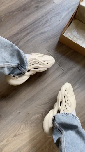 Yeezy Foam Runner Review: Comfortable & Stylish Sneakers