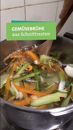 Gemüsebrühe selbst herstellen? 🍵 Rezept in den Kommentaren | Marktcheck SWR #shorts