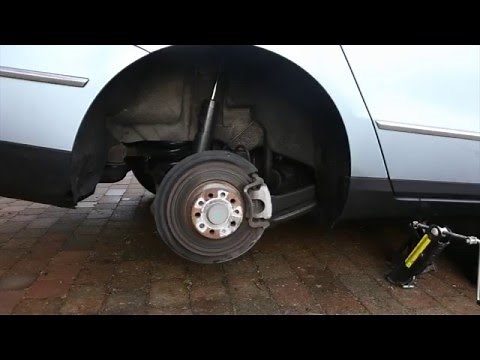 VW Passat B6 2005-2010 Fitting New shock absorber : Guide on How To Replace Rear Struts