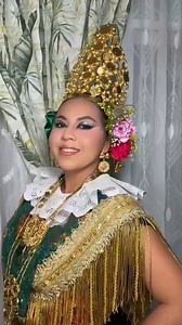 Vean conmigo el proceso del arreglo de esta hermosa reina zapoteca. Ella es Mariana 1era Reina de las festividades en honor a San Diego de Alcalá del puerto de Salina Cruz y me tocó dejarla aún más bella para hacer acto de presencia en la Majestuosa Vela San Blas 2025 festividad en honor a San Blas de Sebaste Obispo y mártir cristiano en San Blas Atempa Oaxaca. | MH by Yoshio Toy