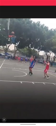 Solo alguien con temple puede meter en los últimos segundos canastas de lejos,Santiago vadito quien se formó en Halcones,informes de nuestro club 5510630626 | Rick Halcon | Facebook