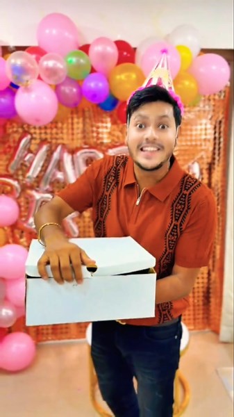Rakib Hossain Special cake for Ritu 🤣 Ritu Hossain Birthday Gift Cake 😄 Rakib On Fire 😎 #trh #prank