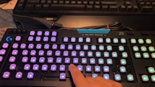 罗技G910 顶级旗舰 从现在到未来。双击失灵 更换全进口三代欧姆龙轴，稳定可靠，继续陪伴你到天荒地老。全系列键盘双击失灵 耳机 鼠标修复 找我们就对了。 #