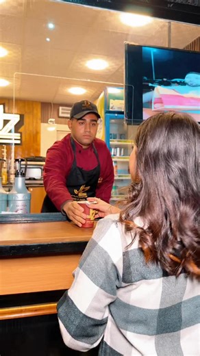 JAVA Drinks & Burger on Instagram‎: "قوليلي يا محاميحو😉🥰 #الاقصر #java_luxor #javazone"‎