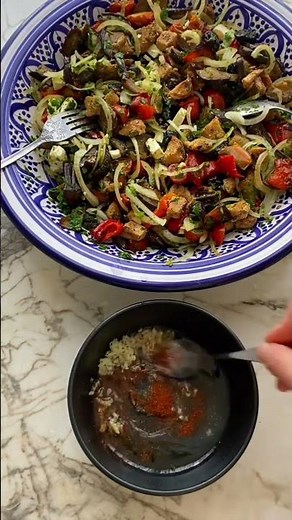 Essayez cette salade d’aubergines un régal !!🤤👌 #cuisinefacile #recetterapide #recette #pourtoi #fry