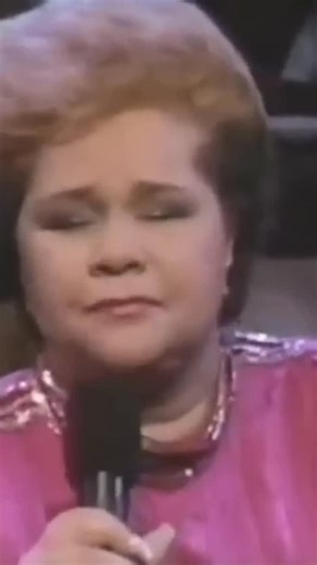 Nina Simone on Instagram: "Celebrating the life and legacy of Etta James, who died on this day in 2012 #ettajames #idrathergoblind"