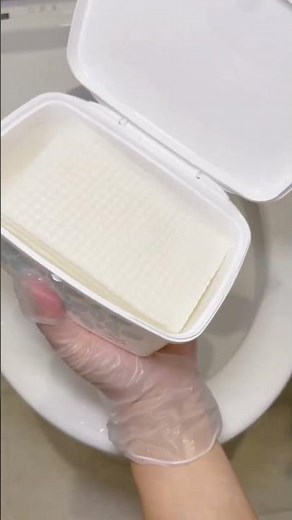 細かい汚れまでスッキリ！買ってよかった掃除ブラシも紹介🧼