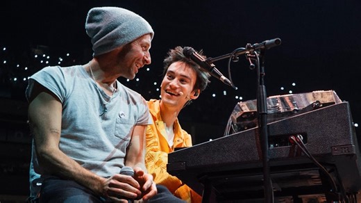 【官方中字】Jacob Collier & Chris Martin - Fix You (O2 Arena 现场)