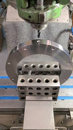 𝗢𝗰𝘁𝗮𝗻𝗲 𝗪𝗼𝗿𝗸𝗵𝗼𝗹𝗱𝗶𝗻𝗴 | NPT Tapping with a spiral flute - Have you seen the chart I made for make NPT threads? It is under the education section on our website. 👍... | Instagram